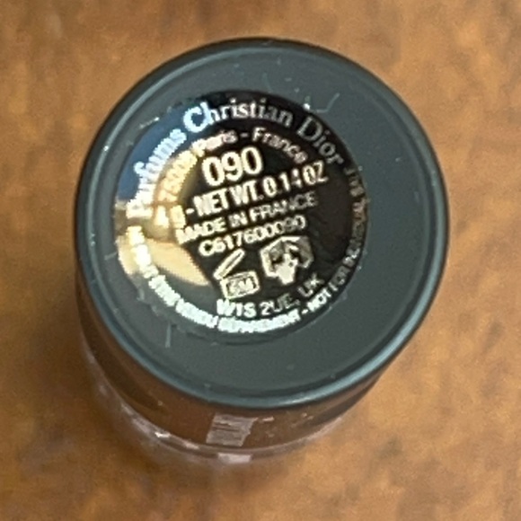 Dior, Mini, Travel-size, 999 Velvet Lipstick, Pump n Volume Mascara. - Picture 5 of 7